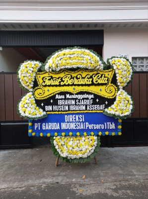 Papan Bunga Duka di Sirimau